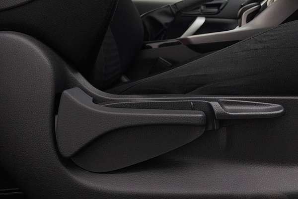 2023 Mitsubishi Eclipse Cross ES YB
