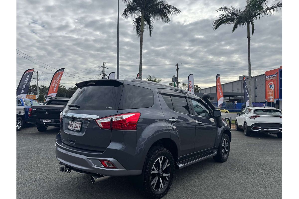 2020 Isuzu MU-X LS-T