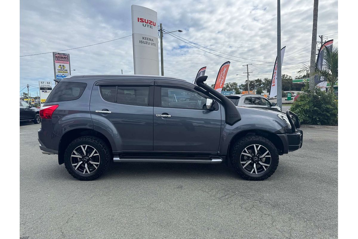 2020 Isuzu MU-X LS-T