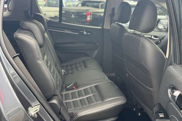 2020 Isuzu MU-X LS-T
