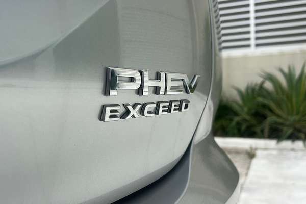2025 Mitsubishi Outlander PHEV Exceed ZM