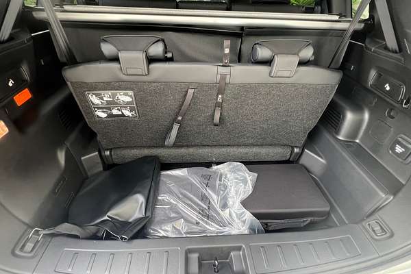2025 Mitsubishi Outlander PHEV Exceed ZM