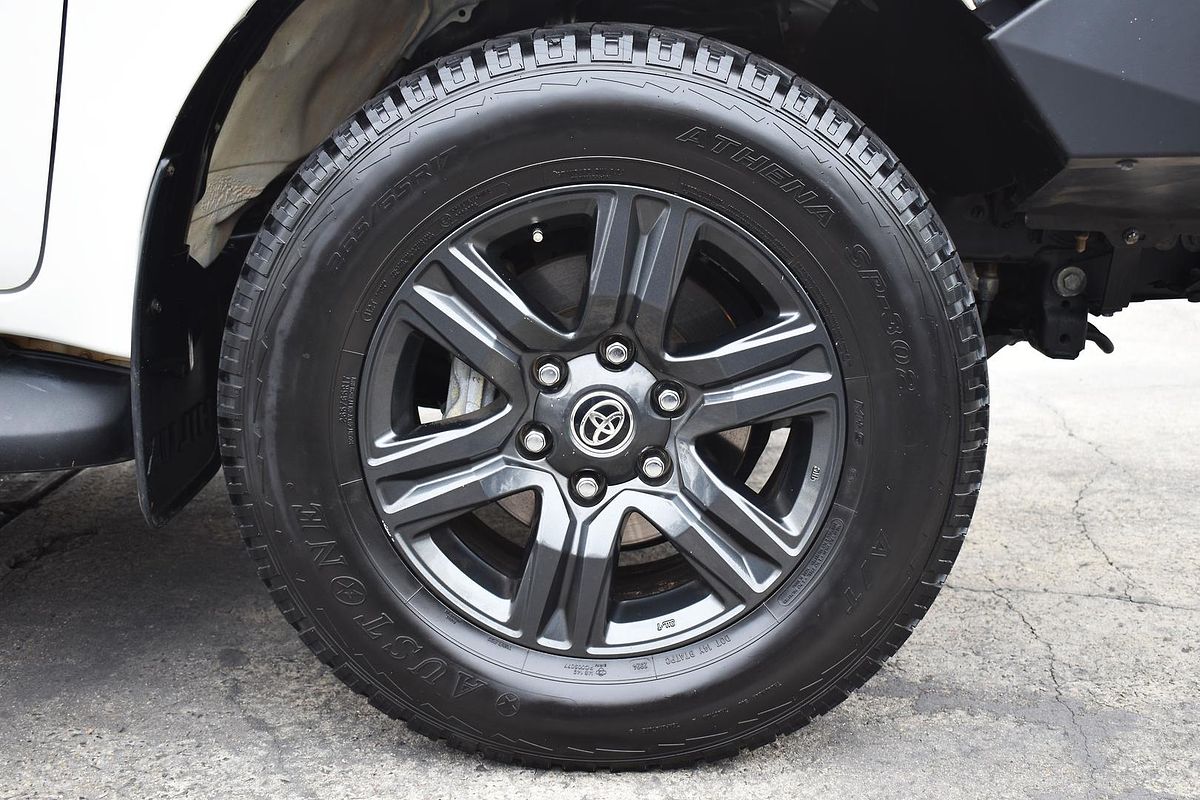 2022 Toyota Hilux SR GUN126R 4X4