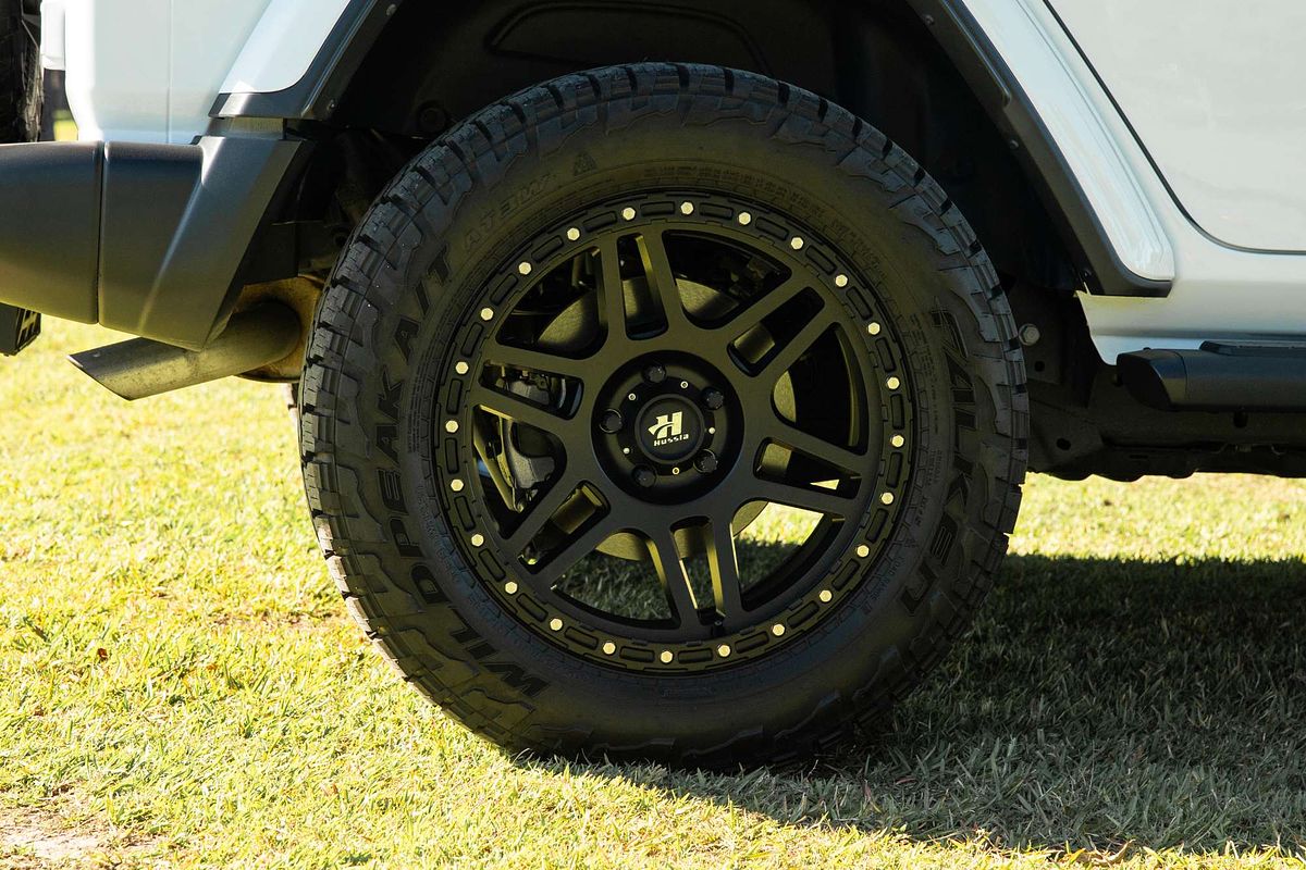 2023 Jeep Wrangler Unlimited Overland JL