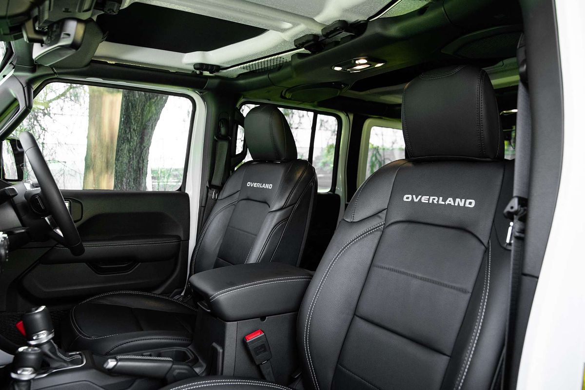 2023 Jeep Wrangler Unlimited Overland JL
