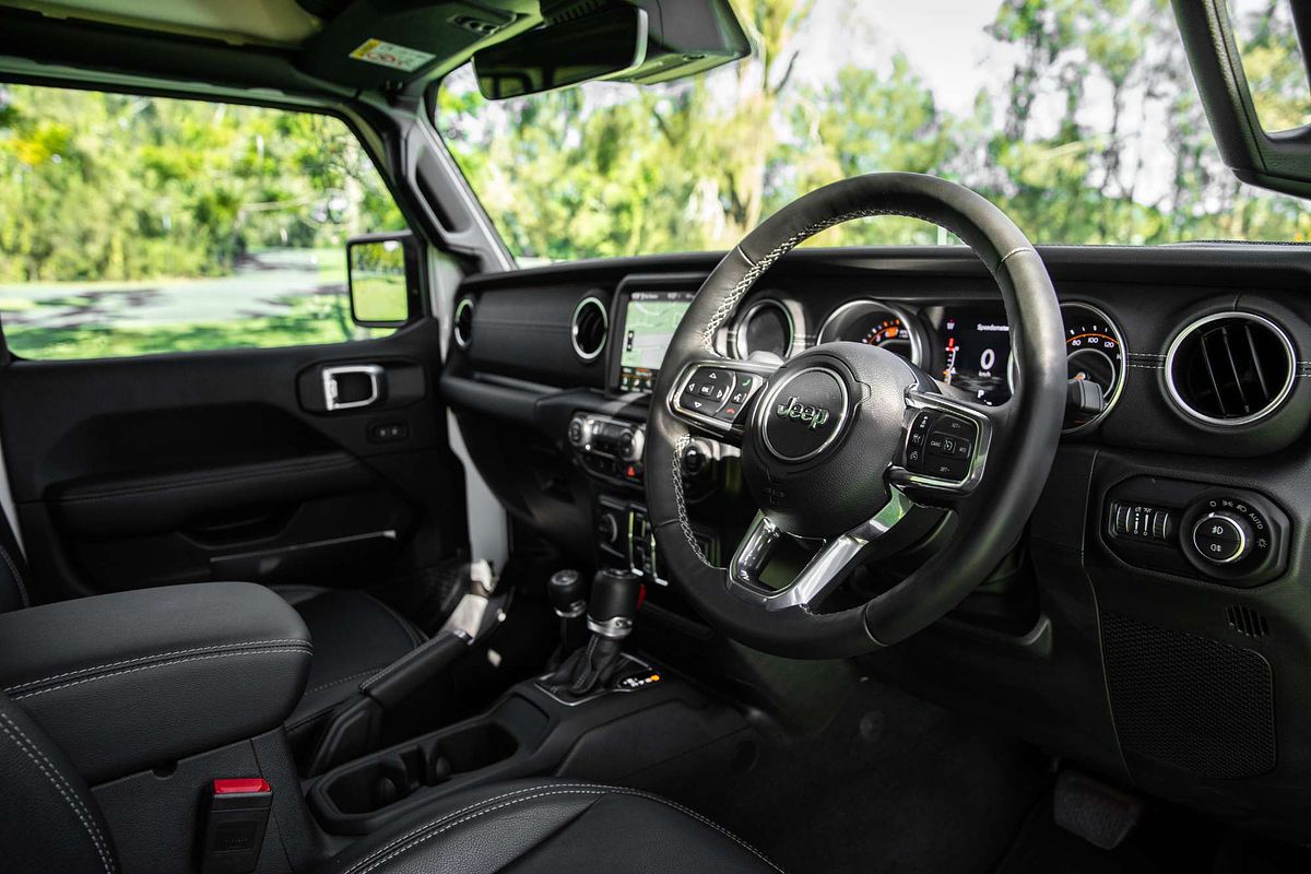 2023 Jeep Wrangler Unlimited Overland JL