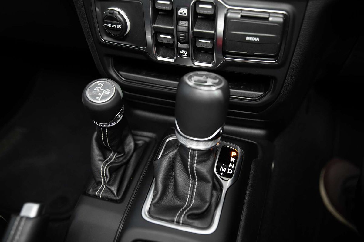 2023 Jeep Wrangler Unlimited Overland JL