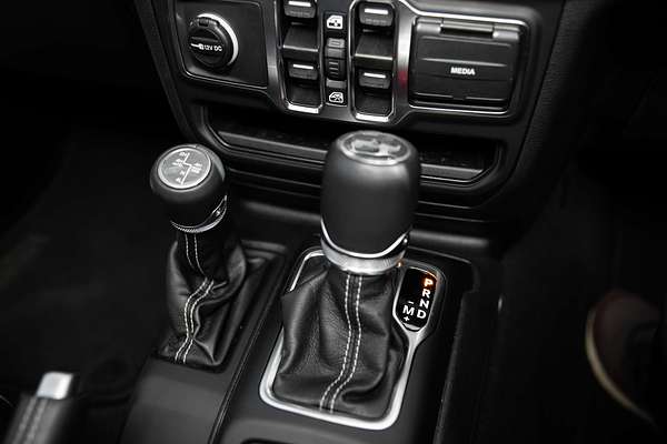 2023 Jeep Wrangler Unlimited Overland JL
