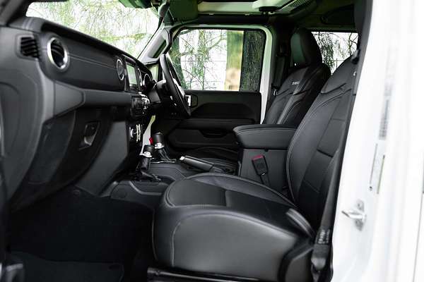 2023 Jeep Wrangler Unlimited Overland JL
