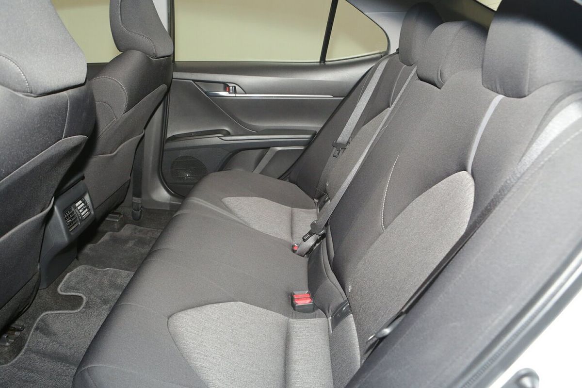 2022 Toyota Camry Ascent Sport AXVH70R