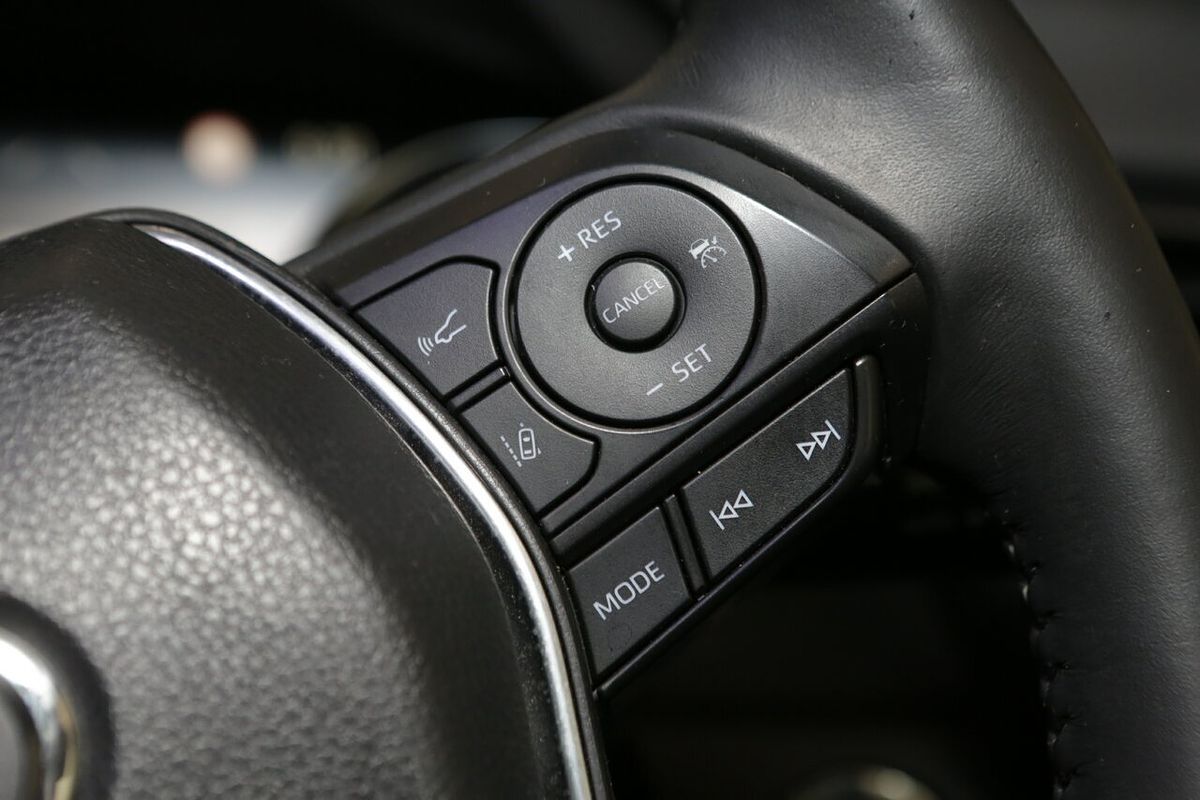 2022 Toyota Camry Ascent Sport AXVH70R