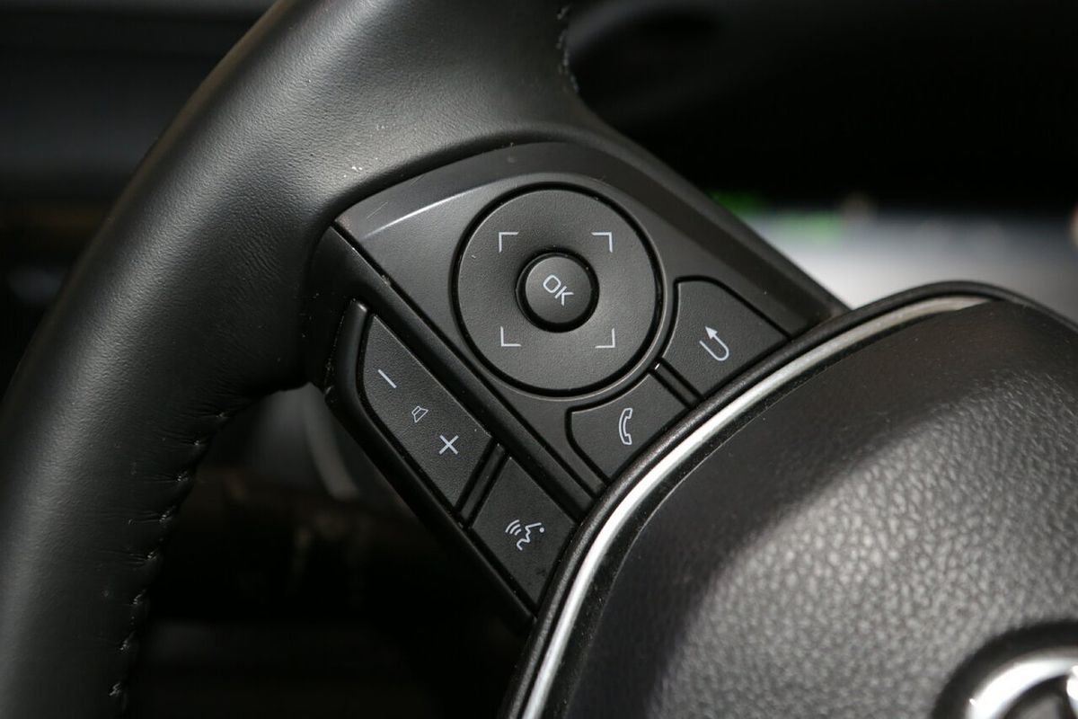 2022 Toyota Camry Ascent Sport AXVH70R