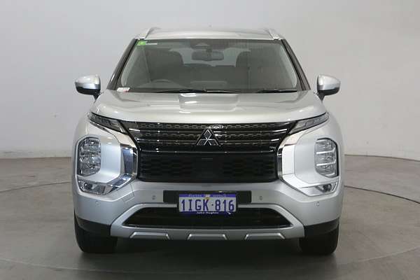 2024 Mitsubishi Outlander LS ZM