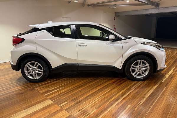 2022 Toyota C-HR GXL NGX10R