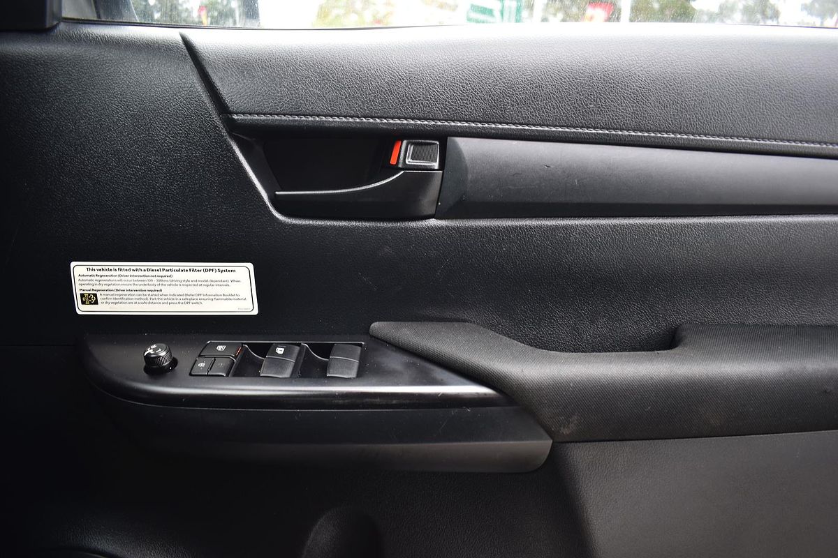 2021 Toyota Hilux SR GUN126R 4X4