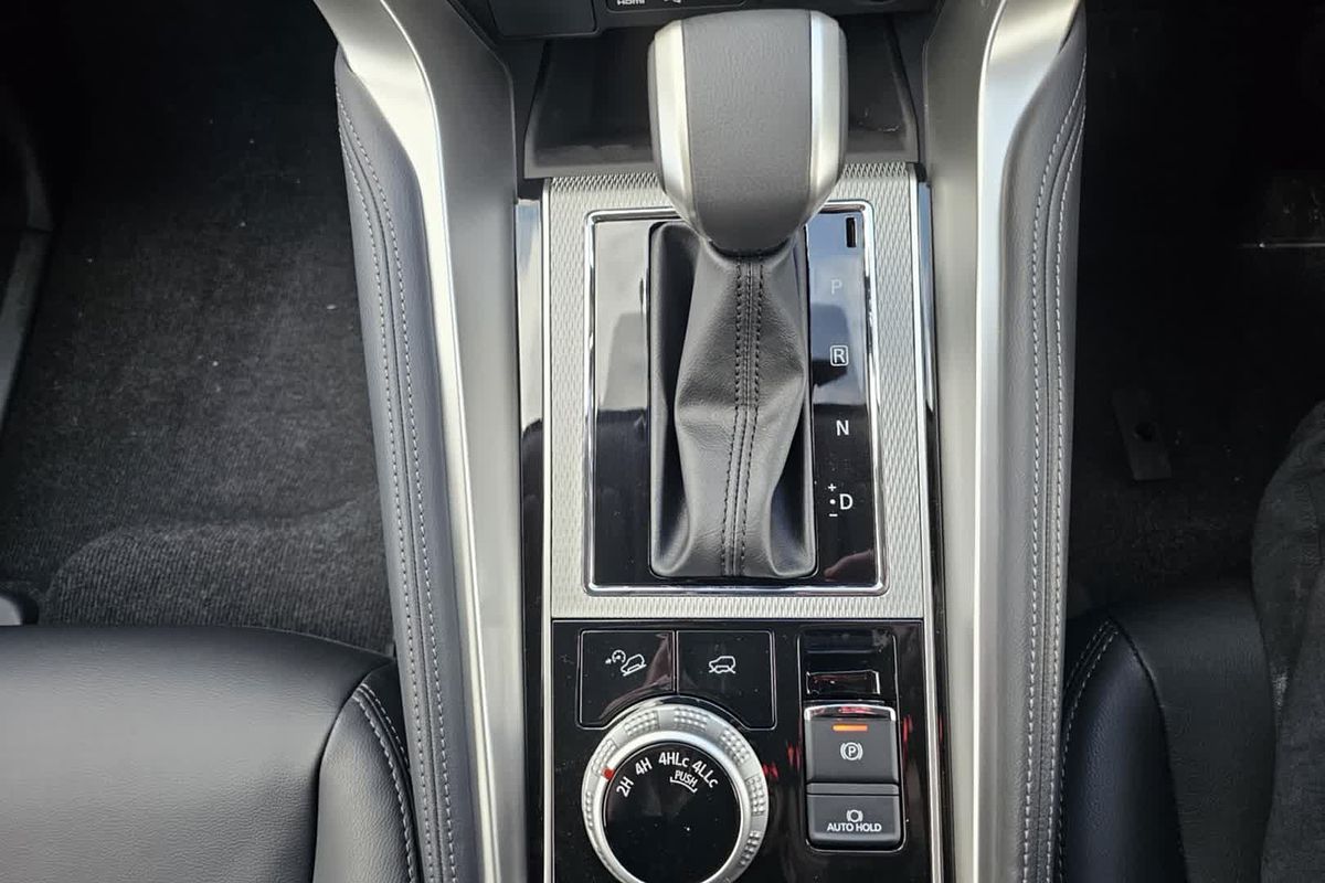 2024 Mitsubishi Pajero Sport GLS QG