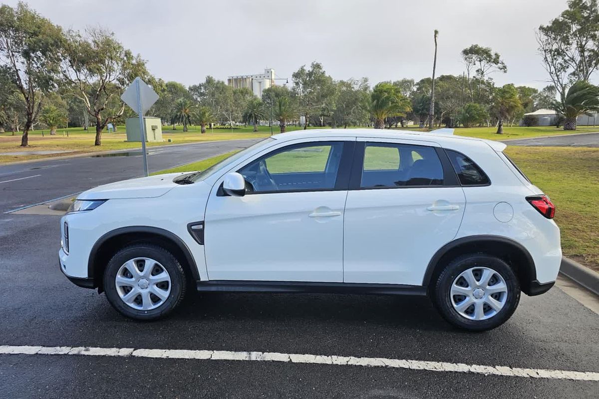 2025 Mitsubishi ASX GS XD