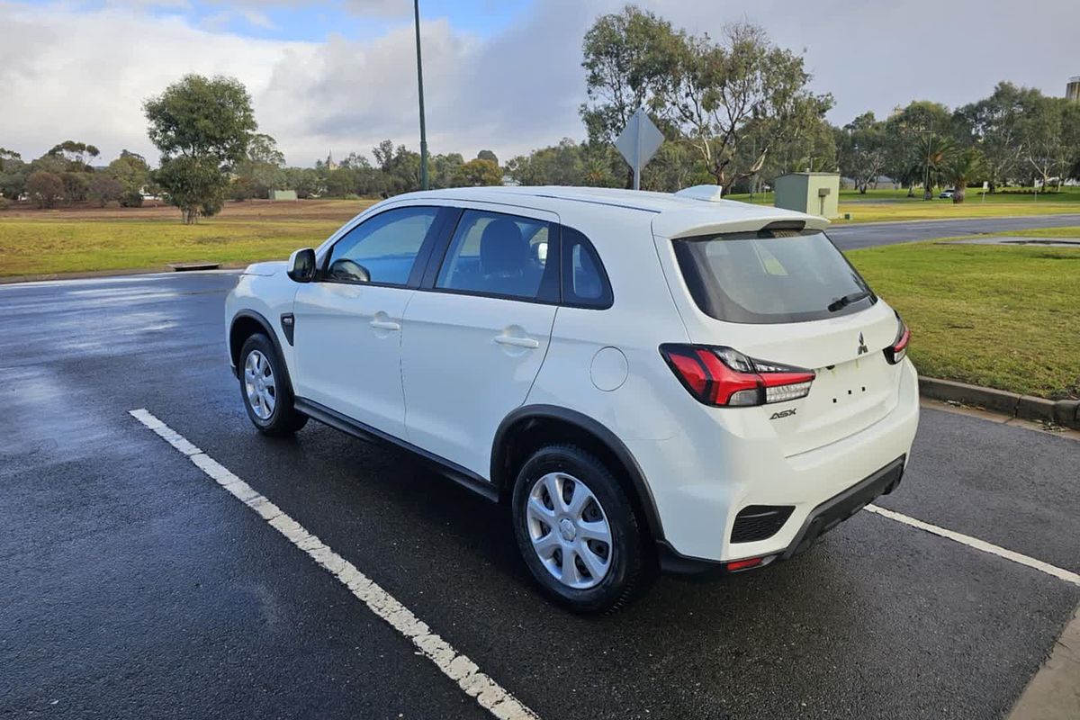 2025 Mitsubishi ASX GS XD