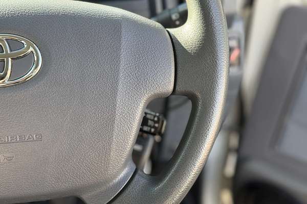 2017 Toyota Landcruiser GXL VDJ76R