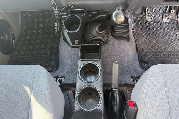 2017 Toyota Landcruiser GXL VDJ76R