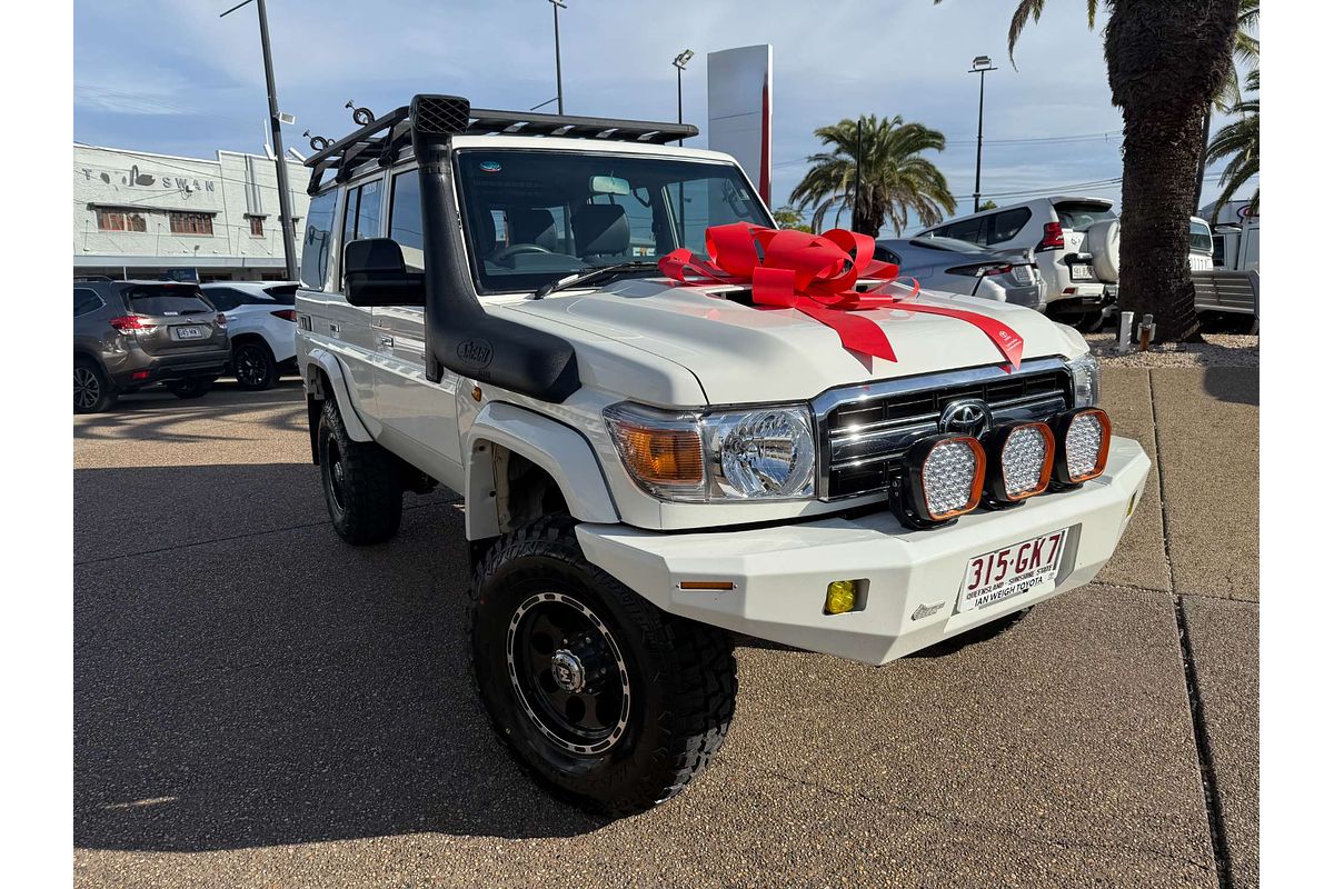 2017 Toyota Landcruiser GXL VDJ76R