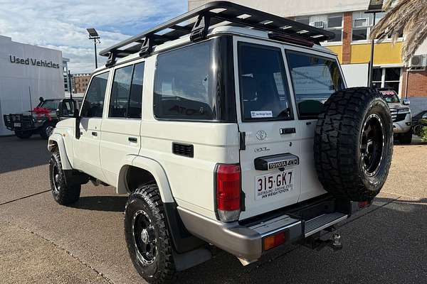 2017 Toyota Landcruiser GXL VDJ76R