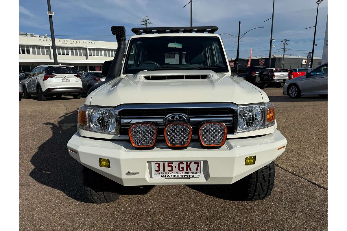2017 Toyota Landcruiser GXL VDJ76R