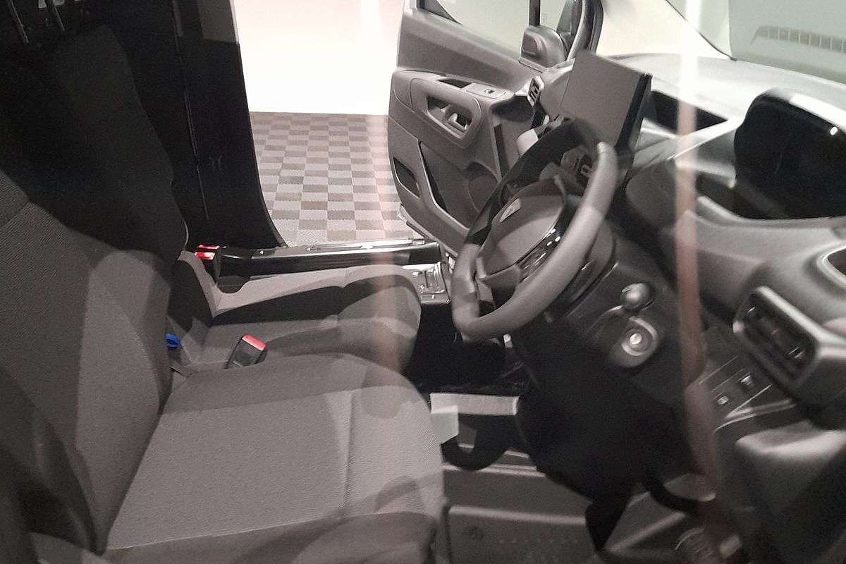 2024 Peugeot Partner Pro K9 LWB