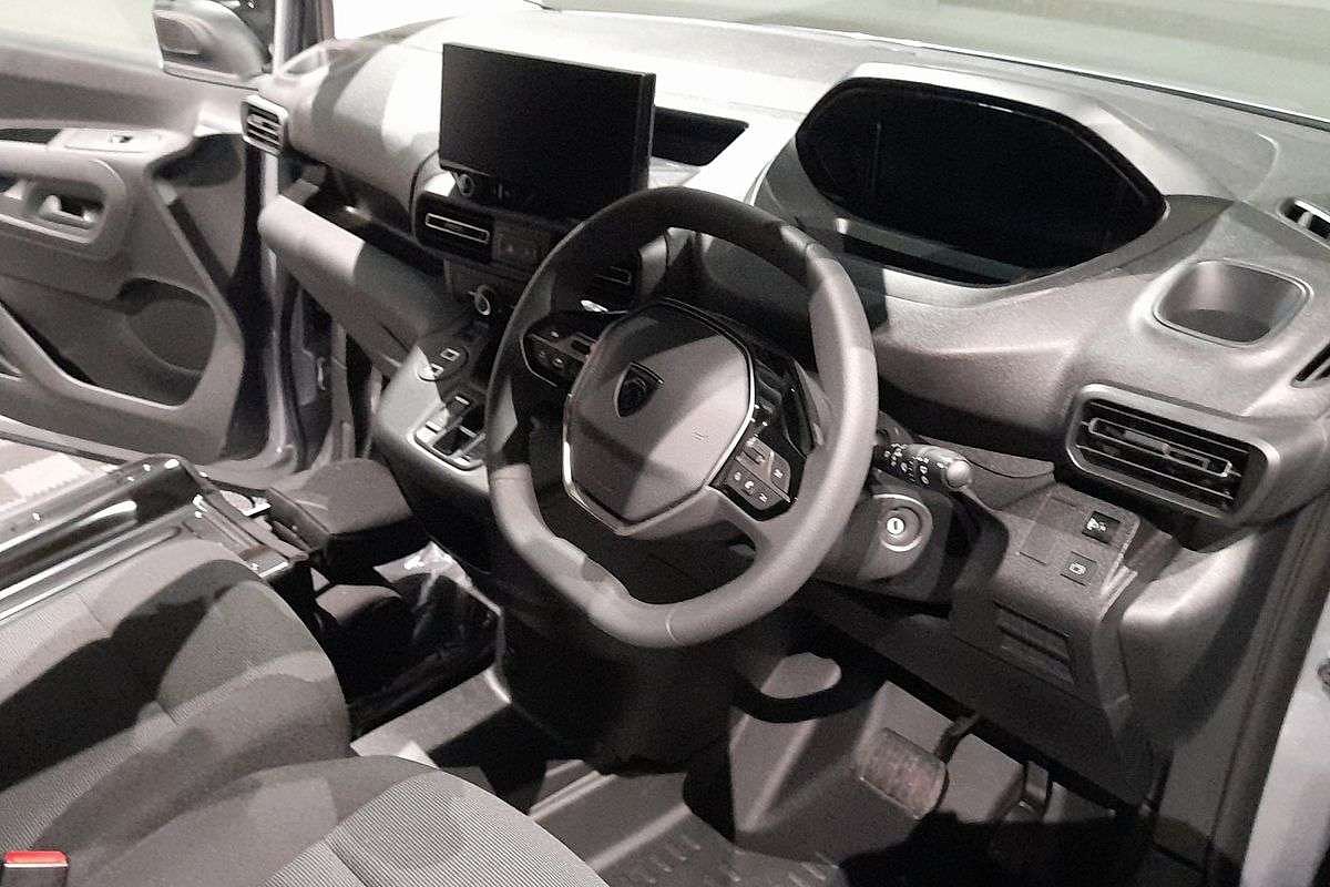 2024 Peugeot Partner Pro K9 LWB