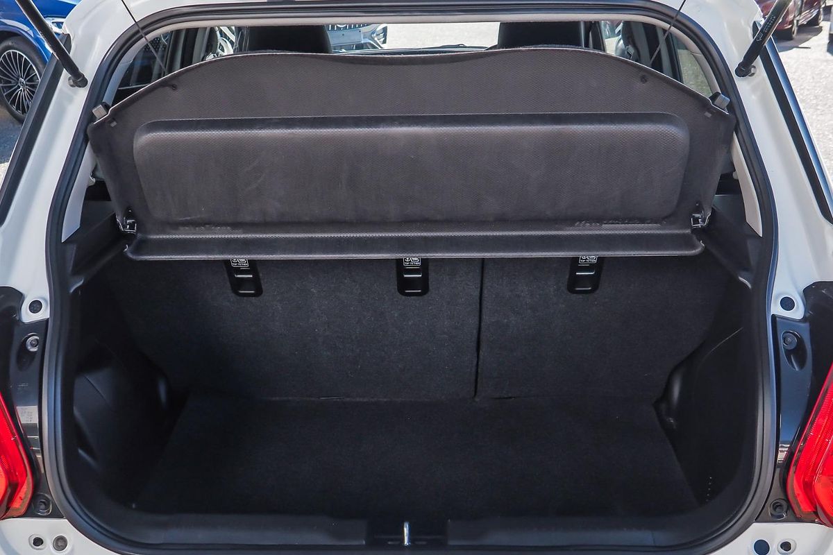 2021 Suzuki Swift GL Navigator Plus AZ Series II