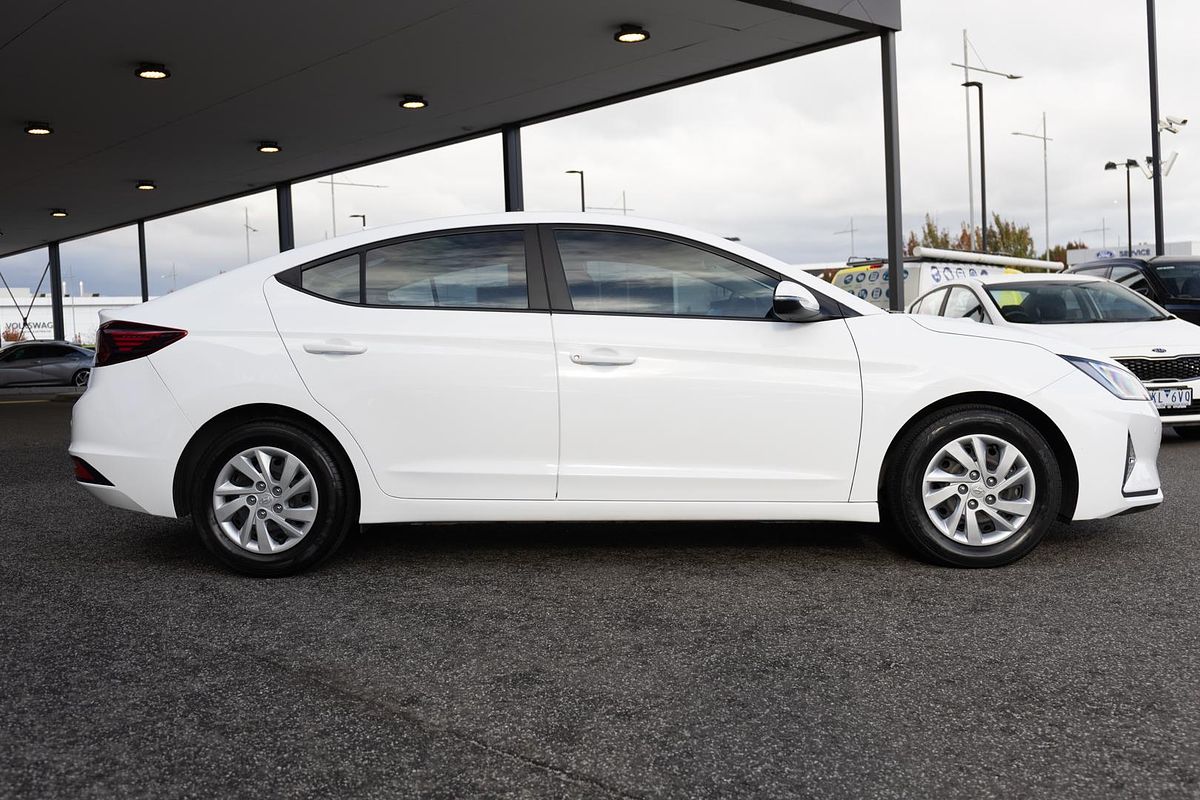 2020 Hyundai Elantra Go AD.2