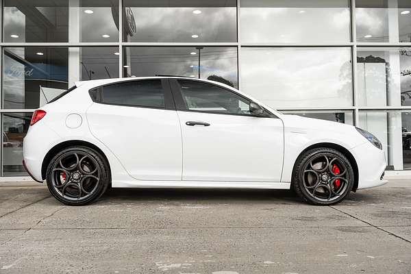 2017 Alfa Romeo Giulietta Super Series 2