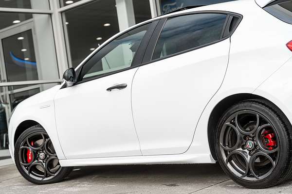 2017 Alfa Romeo Giulietta Super Series 2