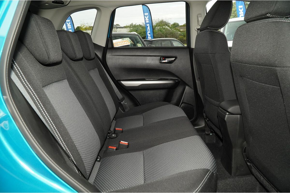 2023 Suzuki Vitara Shadow LY Series II