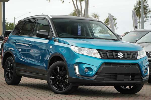 2023 Suzuki Vitara Shadow LY Series II