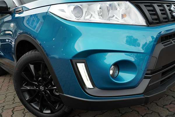 2023 Suzuki Vitara Shadow LY Series II