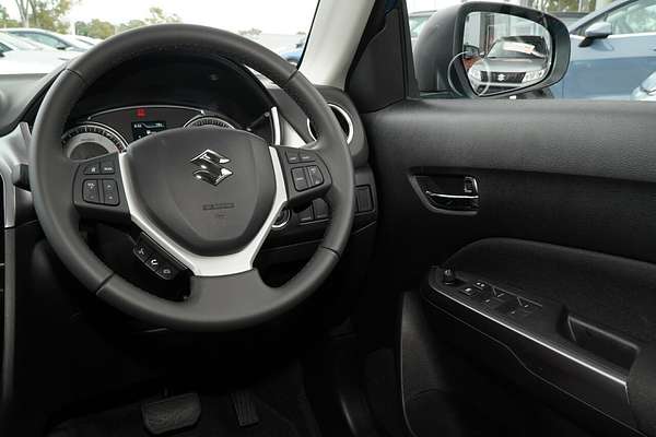 2023 Suzuki Vitara Shadow LY Series II
