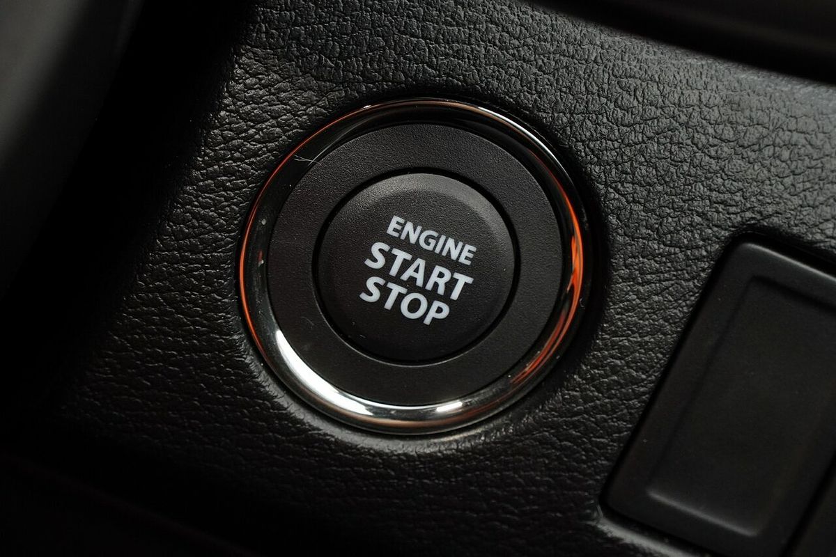2023 Suzuki Vitara Shadow LY Series II