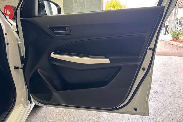 2018 Suzuki Swift GL Navigator AZ