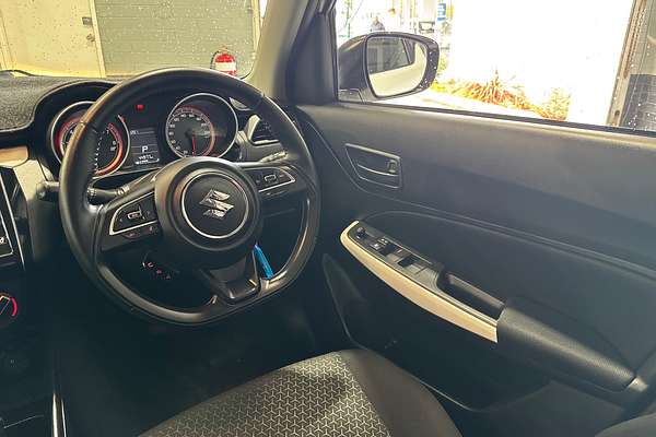 2018 Suzuki Swift GL Navigator AZ