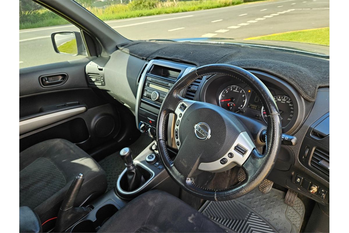 2011 Nissan X-TRAIL ST T31