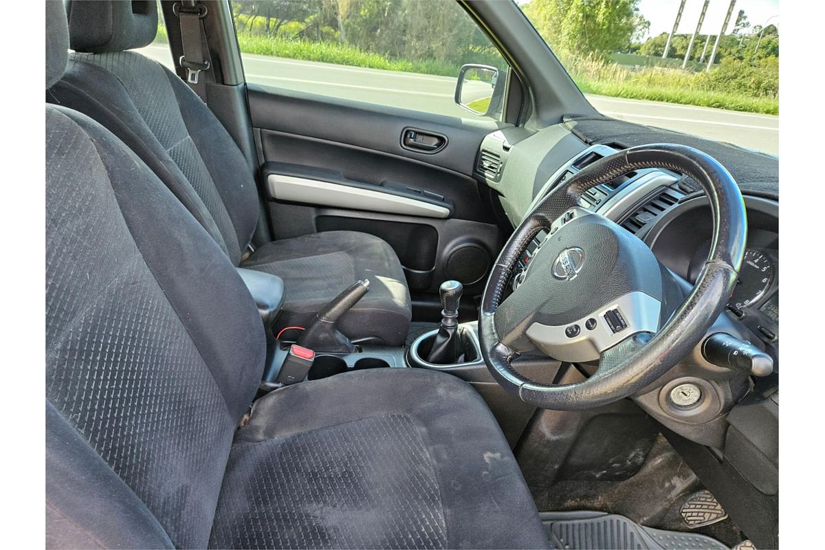 2011 Nissan X-TRAIL ST T31
