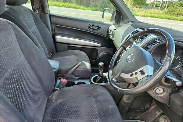 2011 Nissan X-TRAIL ST T31