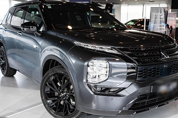 2024 Mitsubishi Outlander PHEV GSR ZM
