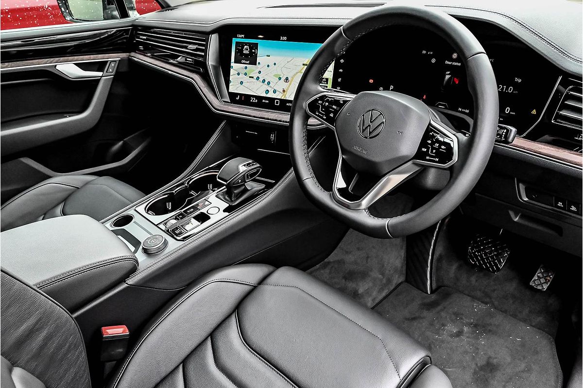 2025 Volkswagen Touareg 170TDI RC