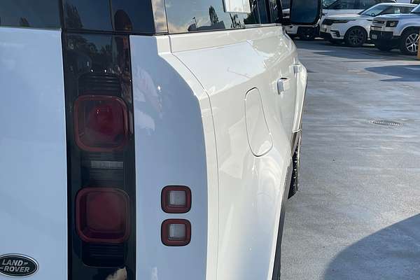 2020 Land Rover Defender 110 P300 L663