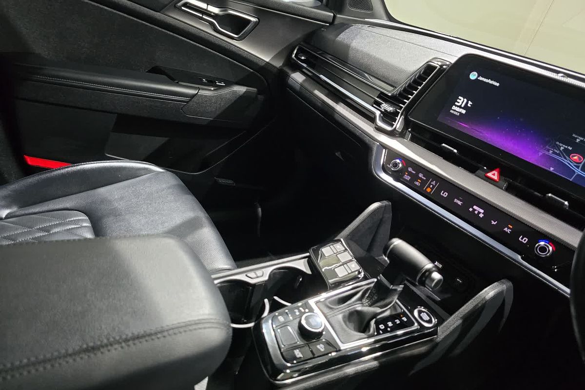 2022 Kia Sportage SX+ NQ5