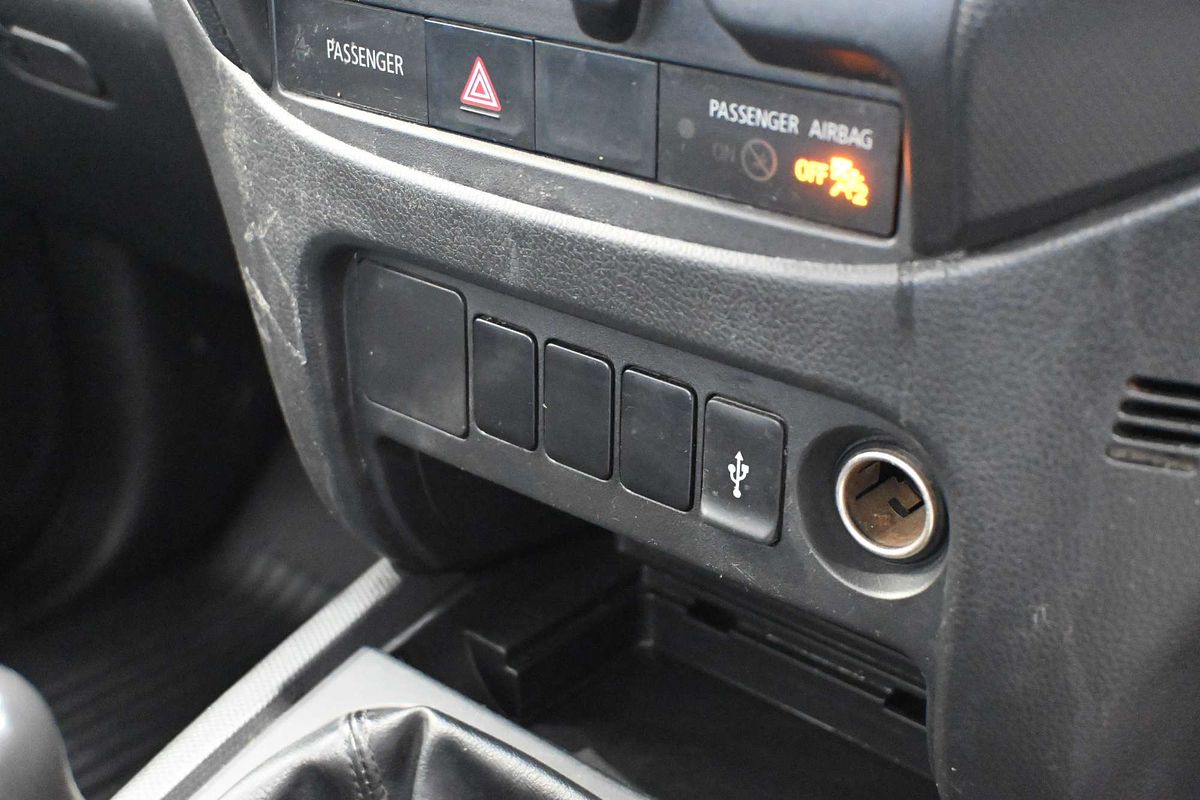 2022 Mitsubishi Triton GLX MR Rear Wheel Drive