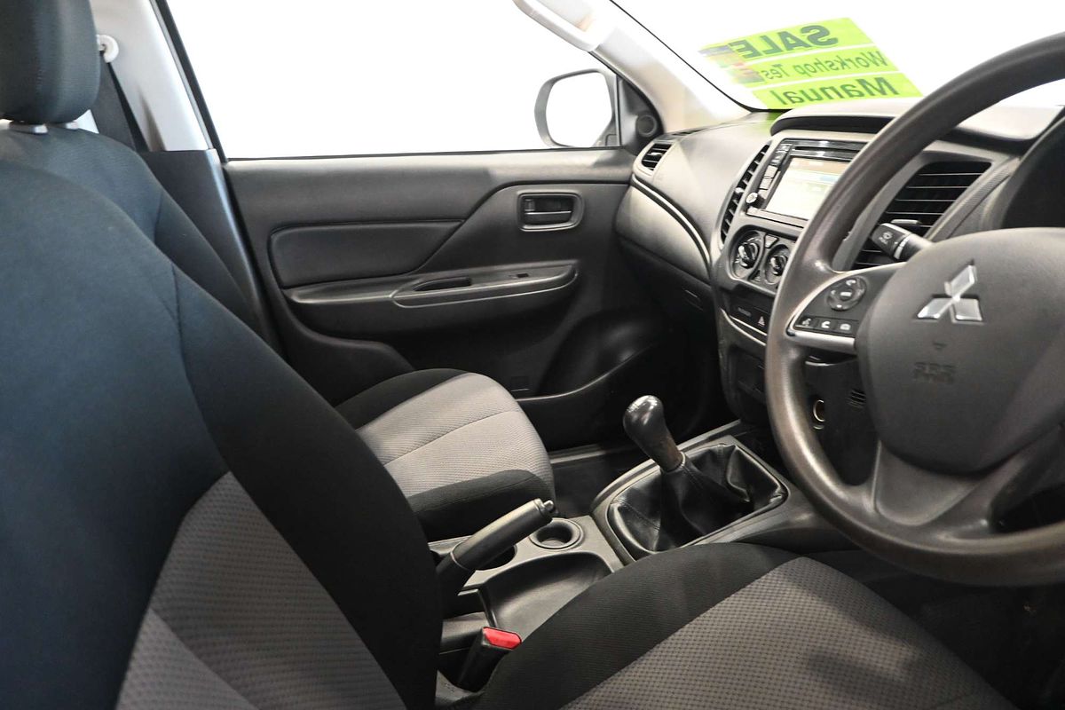 2022 Mitsubishi Triton GLX MR Rear Wheel Drive