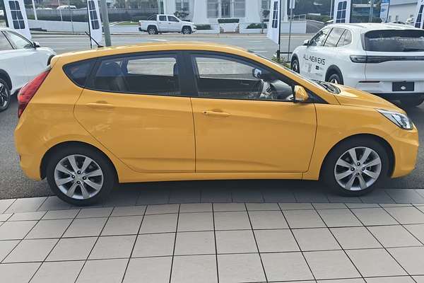 2017 Hyundai Accent Sport RB6